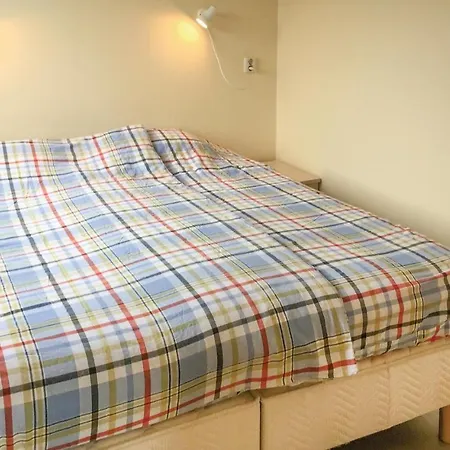 Beautiful In With 2 Bedrooms And Wifi *