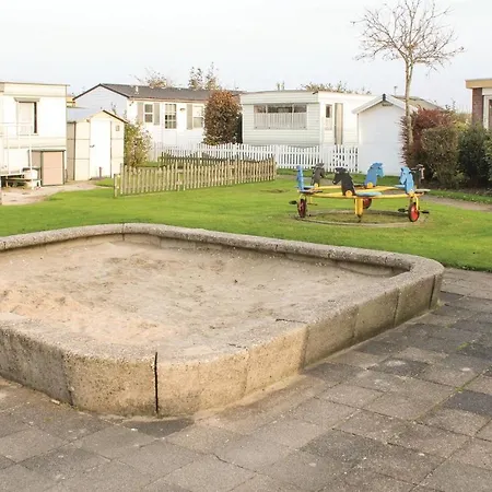 Beautiful In With 2 Bedrooms And Wifi Holiday home